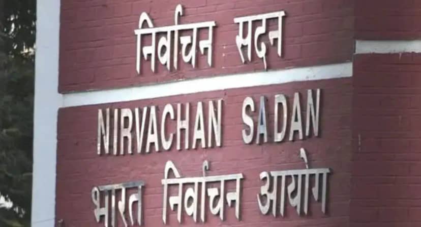 'AI αñòαñéαñƒαÑçαñéαñƒ αñòαÑç αñªαÑüαñ░αÑüαñ¬αñ»αÑïαñù αñ╕αÑç αñ¼αñÜαÑçαñé'- αñÜαÑüαñ¿αñ╛αñ╡ αñåαñ»αÑïαñù αñ¿αÑç αñ░αñ╛αñ£αñ¿αÑÇαññαñ┐αñò αñªαñ▓αÑïαñé αñòαÑï αñªαÑÇ αñ╣αñ┐αñªαñ╛αñ»αññ