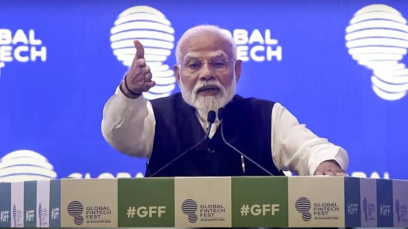 ┬á25 αñ▓αñ╛αñû αñòαñ░αÑïαÑ£ αñ«αñ╛αñ╕αñ┐αñò αñ▓αÑçαñ¿αñªαÑçαñ¿ αñòαÑç αñ╕αñ╛αñÑ αñ¿αñê αññαñ╛αñòαññ αñòαÑç αñ░αÑéαñ¬ αñ«αÑçαñé αñëαñ¡αñ░αÑÇ αñ¡αñ╛αñ░αññ αñòαÑÇ αñíαñ┐αñ£αñ┐αñƒαñ▓ αñàαñ░αÑìαñÑαñ╡αÑìαñ»αñ╡αñ╕αÑìαñÑαñ╛ : αñ«αÑïαñªαÑÇ ┬á