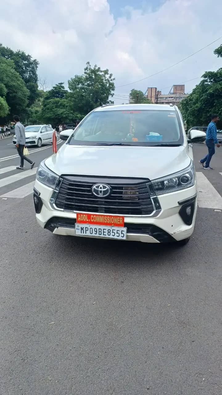 αñ╕αñ░αñòαñ╛αñ░ αñ¿αÑç αñ¼αñ¿αñ╛αñÅ αñ¿αñ┐αñ»αñ«, αñàαñ½αñ╕αñ░ αñ¿αñ╣αÑÇαñé αñ«αñ╛αñ¿αññαÑç, αñÿαÑéαñ« αñ░αñ╣αÑç 30-30 αñ▓αñ╛αñû αñòαÑÇ αñùαñ╛αÑ£αÑÇ αñ«αÑçαñé..!