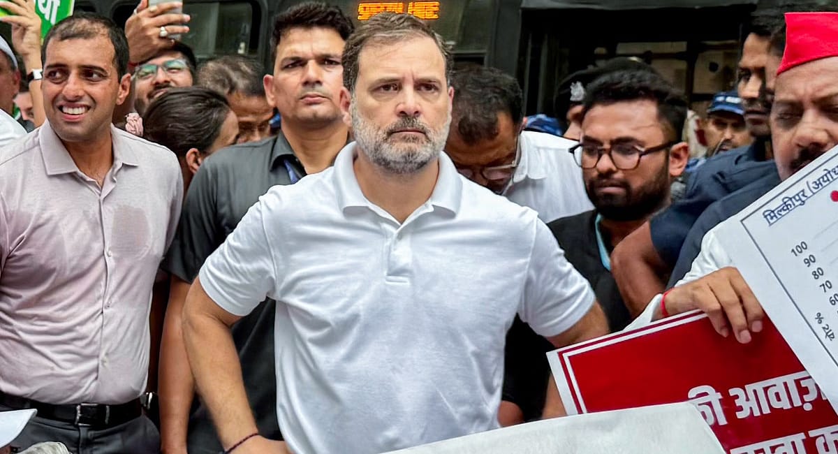 αñ╡αÑïαñƒ αñÜαÑïαñ░αÑÇ αñ£αÑêαñ╕αÑç αñùαñéαñªαÑç αñ╢αñ¼αÑìΓÇìαñª... αñÜαÑüαñ¿αñ╛αñ╡ αñåαñ»αÑïαñù αñòαñ╛ αñ░αñ╛αñ╣αÑüαñ▓ αñòαÑï αñòαñ░αñ╛αñ░αñ╛ αñ£αñ╡αñ╛αñ¼, αñ¼αÑïαñ▓αñ╛- αñ»αñ╣ αñòαñ░αÑïαñíαñ╝αÑïαñé αñ╡αÑïαñƒαñ░αÑìαñ╕ αñ¬αñ░ αñ╣αñ«αñ▓αñ╛
