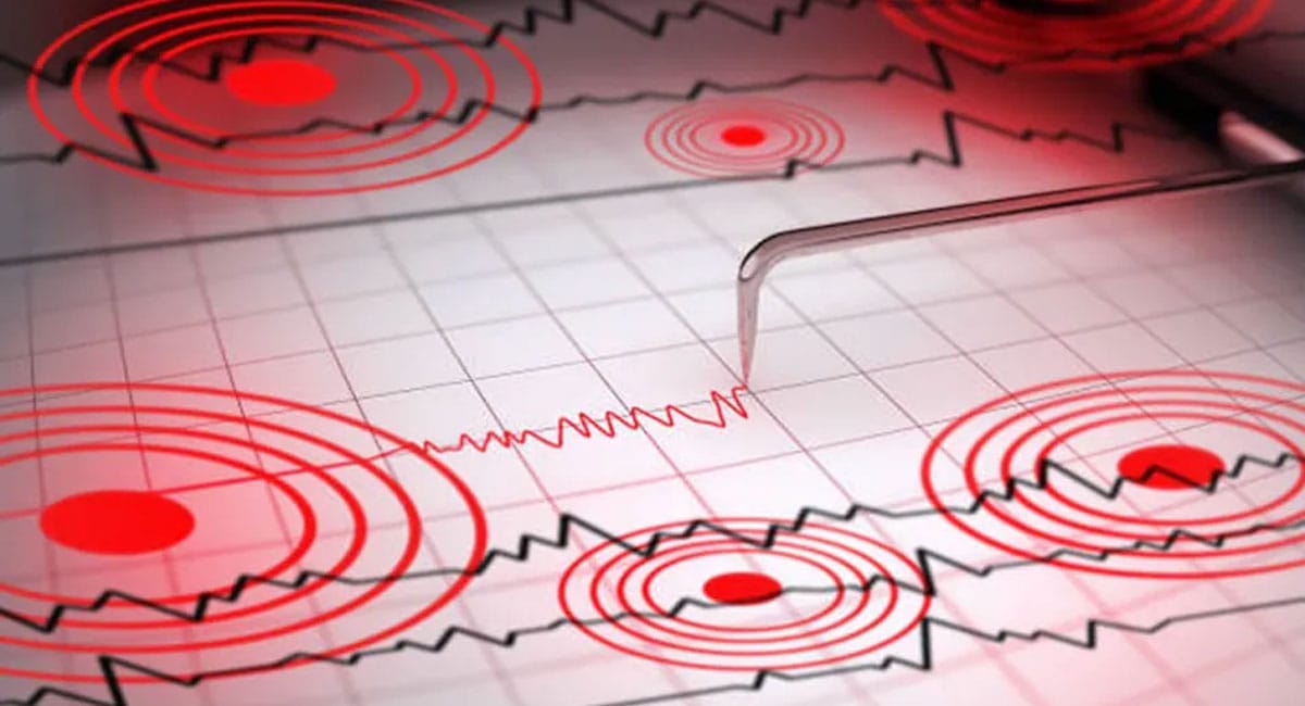 Earthquake in Russia : αñ░αÑéαñ╕ αñòαÑç αñòαñ╛αñ«αñÜαñƒαñòαñ╛ αñ«αÑçαñé 7.4 αññαÑÇαñ╡αÑìαñ░αññαñ╛ αñòαñ╛ αñ¡αÑéαñòαñéαñ¬, αñ╕αÑüαñ¿αñ╛αñ«αÑÇ αñòαÑÇ αñÜαÑçαññαñ╛αñ╡αñ¿αÑÇ αñ£αñ╛αñ░αÑÇ