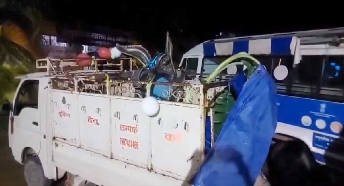 αñ£αñ╢αñ¬αÑüαñ░ αñ«αÑçαñé αñ╣αñ╛αñªαñ╕αñ╛, αññαÑçαñ£ αñ░αñ½αÑìαññαñ╛αñ░ αñ¼αÑïαñ▓αÑçαñ░αÑï αñ¿αÑç αñùαñúαÑçαñ╢ αñ╡αñ┐αñ╕αñ░αÑìαñ£αñ¿ αñ«αÑçαñé αñ£αñ╛ αñ░αñ╣αÑç αñ╢αÑìαñ░αñªαÑìαñºαñ╛αñ▓αÑüαñôαñé αñòαÑï αñ░αÑîαñéαñªαñ╛, 3 αñòαÑÇ αñ«αÑîαññ, 30 αñ╕αÑç αñ£αÑìαñ»αñ╛αñªαñ╛ αñÿαñ╛αñ»αñ▓