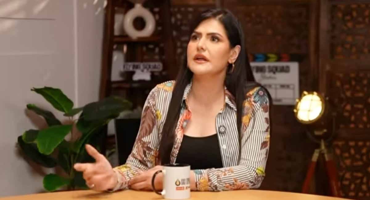 αñòαñ░αñú αñ£αÑîαñ╣αñ░ αñ¬αñ░ αñ¼αñ░αñ╕αÑÇαñé αñ£αñ░αÑÇαñ¿ αñûαñ╛αñ¿, αñ¼αÑïαñ▓αÑÇαñé- αñ¼αÑëαñ▓αÑÇαñ╡αÑüαñí αñ«αÑçαñé αñƒαÑêαñ▓αÑçαñéαñƒ αñ¿αñ╣αÑÇαñé, αñ░αñ┐αñ╢αÑìαññαÑç αñÜαñ▓αññαÑç αñ╣αÑêαñé, αñ½αñ┐αñ▓αÑìαñ«αñ«αÑçαñòαñ░αÑìαñ╕ αñ¬αñ░ αñëαñáαñ╛αñÅ αñ╕αñ╡αñ╛αñ▓