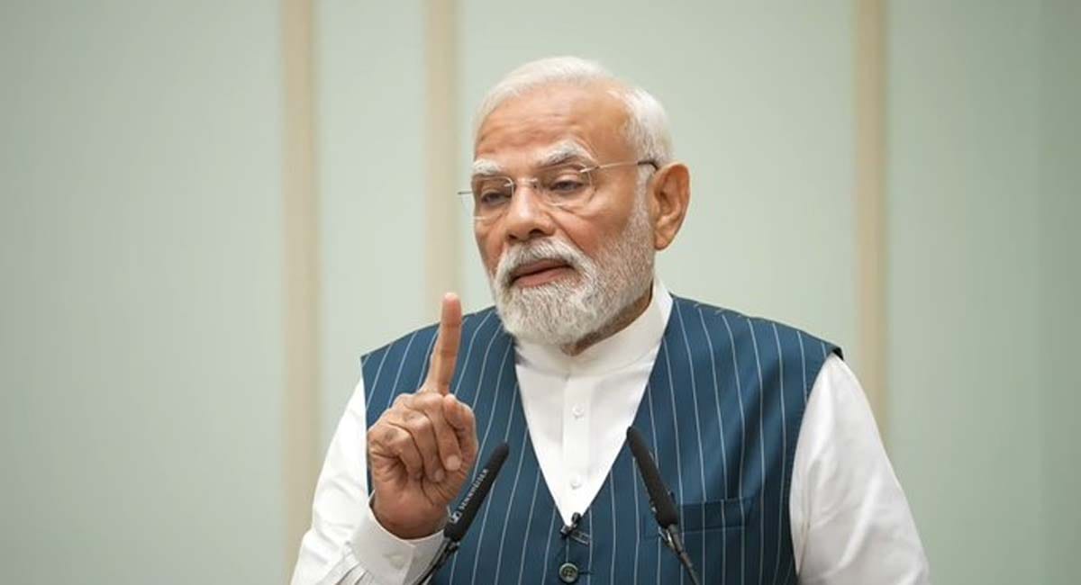 GST αñ░αñ┐αñ½αÑëαñ░αÑìαñ«αÑìαñ╕ αñ¬αñ░ PM αñ«αÑïαñªαÑÇ αñ¼αÑïαñ▓αÑç- αñªαñ┐αñ╡αñ╛αñ▓αÑÇ αñòαÑÇ αñ░αÑîαñ¿αñò αñ¼αñóαñ╝αÑçαñùαÑÇ... αñ¬αñ╣αñ▓αÑç αñòαÑÇ αñ╕αñ░αñòαñ╛αñ░αÑçαñé αñ¼αñÜαÑìαñÜαÑïαñé αñòαÑÇ αñƒαÑëαñ½αÑÇ αñ¬αñ░ αñ¡αÑÇ αñƒαÑêαñòαÑìαñ╕ αñ▓αñùαñ╛αññαÑÇ αñÑαÑÇ