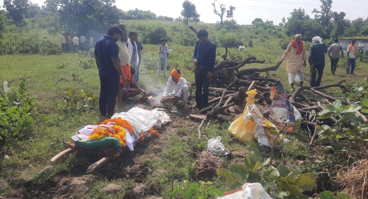 αñùαÑüαñ¿αñ╛ αñòαÑç αñùαñóαñ╝αñ╛ αñùαñ╛αñéαñ╡ αñ«αÑçαñé αñ¿αñ╣αÑÇαñé αñ╣αÑê αñ«αÑüαñòαÑìαññαñ┐αñºαñ╛αñ«, αñùαÑìαñ░αñ╛αñ«αÑÇαñúαÑïαñé αñòαÑï αñûαÑüαñ▓αÑç αñ«αÑçαñé αñòαñ░αñ¿αñ╛ αñ¬αñíαñ╝ αñ░αñ╣αñ╛ αñàαñéαññαñ┐αñ« αñ╕αñéαñ╕αÑìαñòαñ╛αñ░