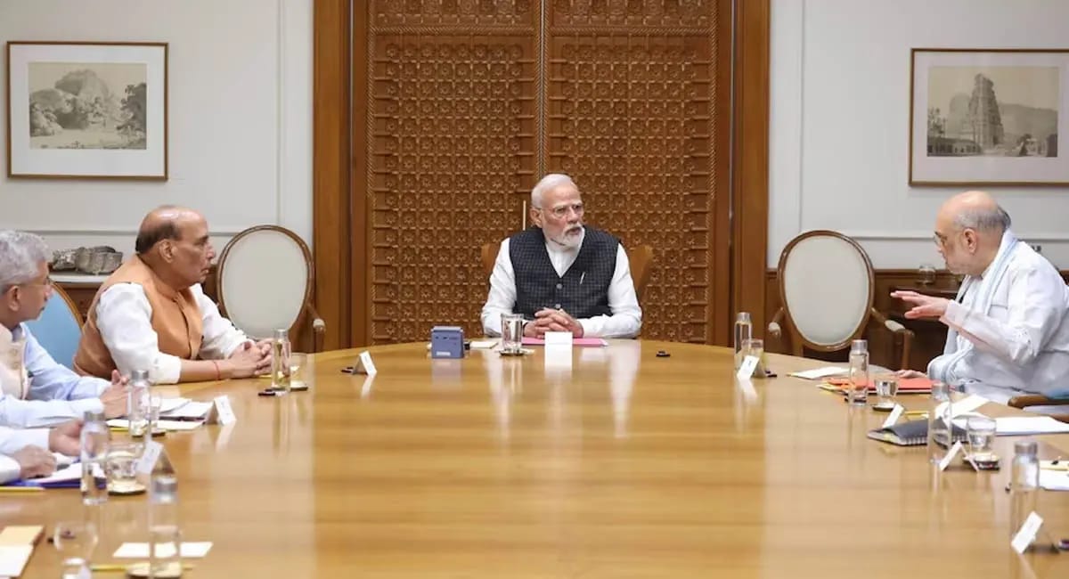 दशहरा से पहले मोदी सरकार का केंद्रीय कर्मचारियों को तोहफा, महंगाई भत्ते में 3% की बढ़ोतरी