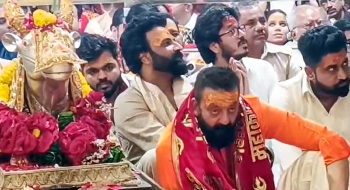 αñ«αñ╣αñ╛αñòαñ╛αñ▓ αñòαÑç αñªαñ░αñ¼αñ╛αñ░ αñ«αÑçαñé αñ¼αñ╛αñ¼αñ╛ :-αñ¿αñéαñªαÑÇ αñ╣αñ╛αñ▓ αñ«αÑçαñé αñ¼αÑêαñáαñòαñ░ αñ▓αñ┐αñ»αñ╛ αñåαñ╢αÑÇαñ░αÑìαñ╡αñ╛αñª αñ▓αñ┐αñ»αñ╛ 