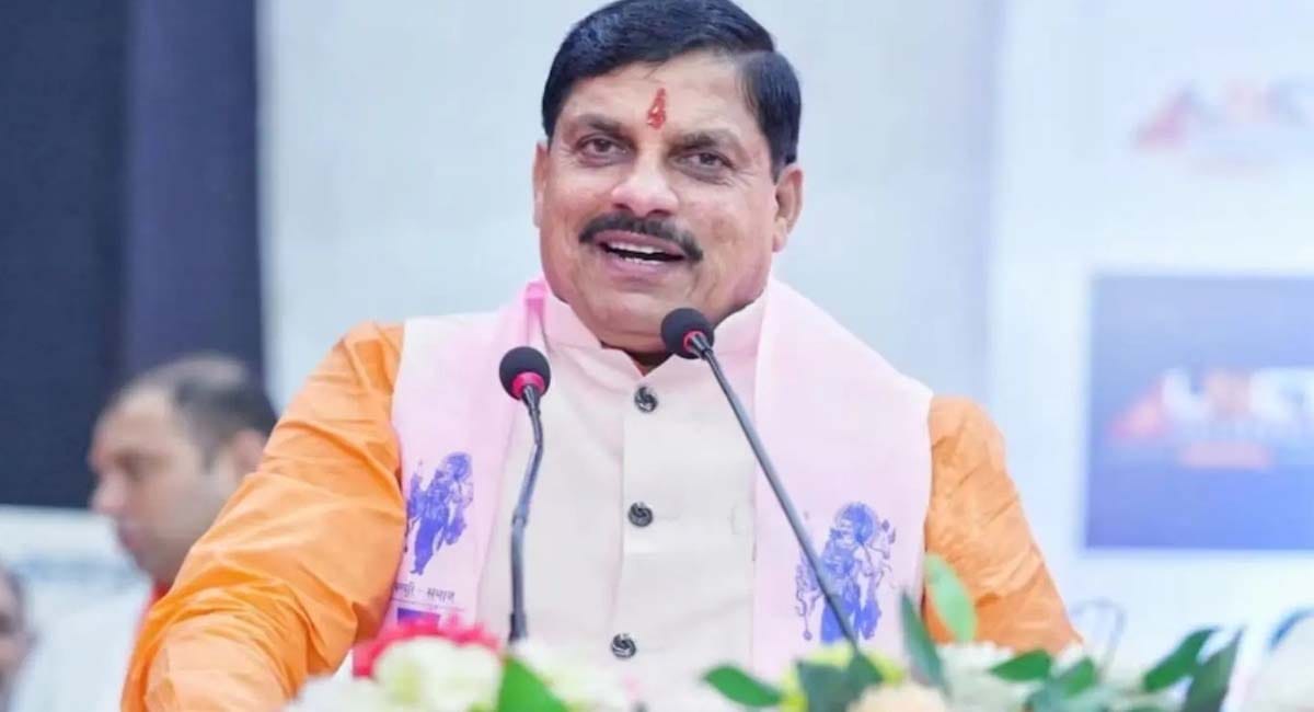 αñ«αÑüαñûαÑìαñ»αñ«αñéαññαÑìαñ░αÑÇ αñíαÑë. αñ«αÑïαñ╣αñ¿ αñ»αñ╛αñªαñ╡ αñ¿αÑç 17,500 αñòαñ┐αñ╕αñ╛αñ¿αÑïαñé αñòαÑç αñûαñ╛αññαÑïαñé αñ«αÑçαñé αñƒαÑìαñ░αñ╛αñéαñ╕αñ½αñ░ αñòαñ┐αñÅ 20.06 αñòαñ░αÑïαñíαñ╝ αñ░αÑüαñ¬αñÅ, αñ¼αñ╛αñóαñ╝ αñ¬αÑÇαñíαñ╝αñ┐αññαÑï αñòαÑï αñ«αñ┐αñ▓αÑÇ αñ░αñ╛αñ╣αññ
