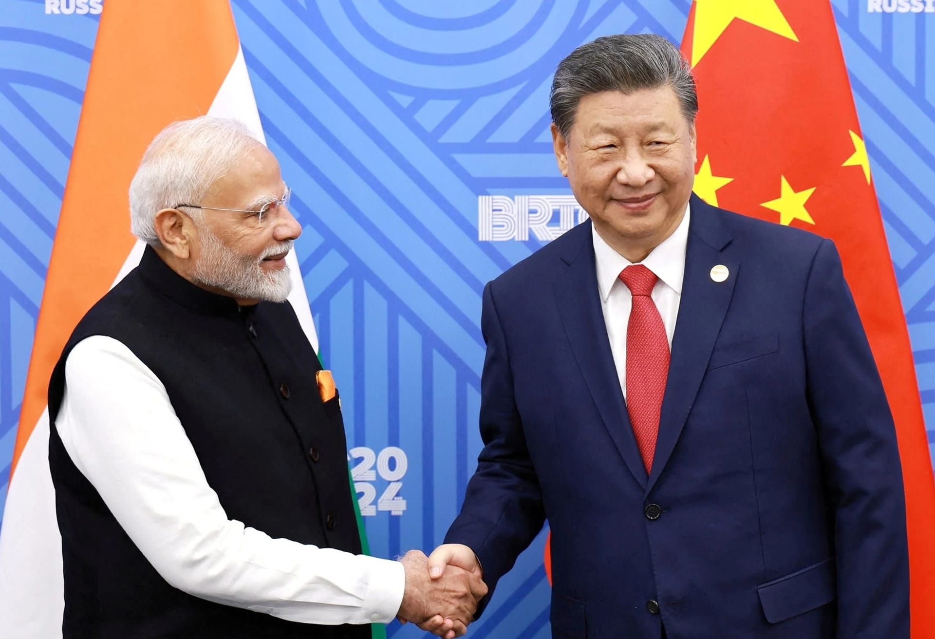 αñ¬αñ┐αñÿαñ▓αñ¿αÑç αñ▓αñùαÑÇ αñ░αñ┐αñ╢αÑìαññαÑïαñé αñ¬αñ░ αñ£αñ«αÑÇ αñ¼αñ░αÑìαñ½ : αñÜαÑÇαñ¿αÑÇ αñƒαÑìαñ░αÑçαñí αñ¬αÑìαñ░αÑïαñ½αÑçαñ╢αñ¿αñ▓αÑìαñ╕ αñòαÑç αñ▓αñ┐αñÅ αñ╡αÑÇαñ£αñ╛ αñ¿αñ┐αñ»αñ«αÑïαñé αñòαÑï αñåαñ╕αñ╛αñ¿ αñ¼αñ¿αñ╛αñÅαñùαñ╛ αñ¡αñ╛αñ░αññ