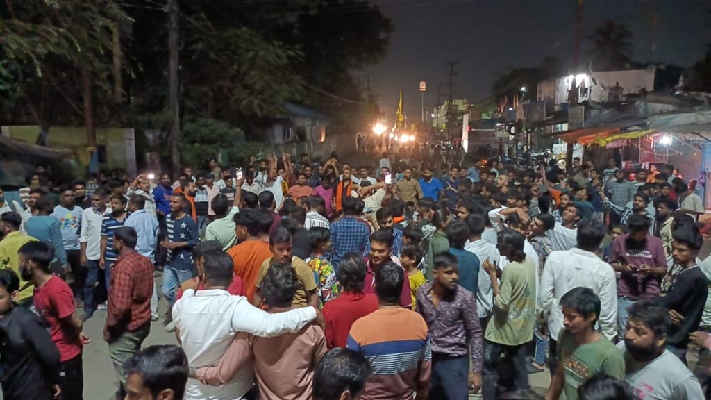 αñ¡αÑïαñ¬αñ╛αñ▓ αñ«αÑçαñé αñùαñúαÑçαñ╢ αñ╡αñ┐αñ╕αñ░αÑìαñ£αñ¿ αñ£αÑüαñ▓αÑéαñ╕ αñ¬αñ░ αñåαñ░αñ┐αñ½ αñ¿αñùαñ░ αñòαÑìαñ╖αÑçαññαÑìαñ░ αñ«αÑçαñé αñ¬αñÑαñ░αñ╛αñ╡, αñ¬αÑìαñ░αññαñ┐αñ«αñ╛ αñûαñéαñíαñ┐αññ, αñùαÑüαñ╕αÑìαñ╕αñ╛αñÅ αñ▓αÑïαñùαÑïαñé αñ¿αÑç αñ▓αñùαñ╛αñ»αñ╛ αñ£αñ╛αñ«