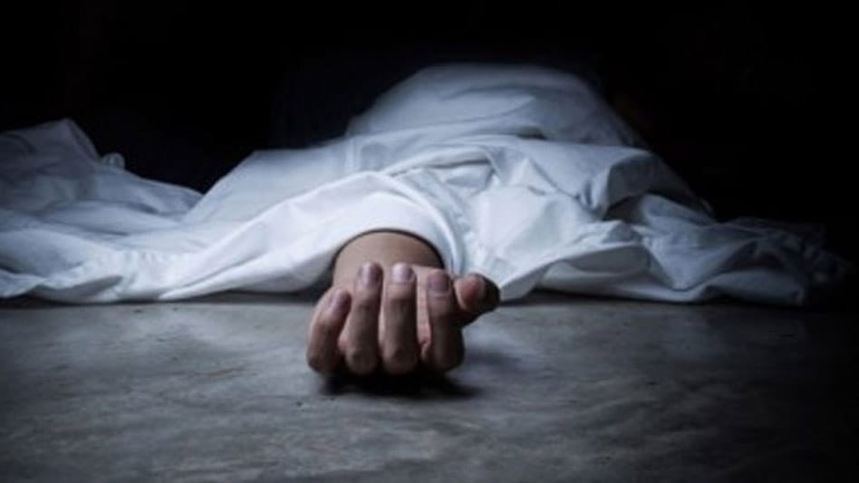 αñ¿αñ░αÑìαñ«αñªαñ╛ αñ¿αñªαÑÇ αñ╣αñ╛αñªαñ╕αñ╛, αñ¿αñ╛αñ╡αÑïαñé αñòαÑÇ αñƒαñòαÑìαñòαñ░ αñ«αÑçαñé αñ▓αñ╛αñ¬αññαñ╛ αñ«αñ£αñªαÑéαñ░ αñòαñ╛ αñ╢αñ╡ 20 αñÿαñéαñƒαÑç αñ¼αñ╛αñª αñ¼αñ░αñ╛αñ«αñª