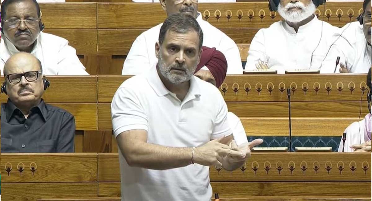 αñ░αñ╛αñ╣αÑüαñ▓ αñùαñ╛αñéαñºαÑÇ αñòαñ╛ αññαÑÇαñûαñ╛ αñ╣αñ«αñ▓αñ╛ : αñòαñ╣αñ╛- αñ¬αÑÇαñÅαñ« αñ«αÑïαñªαÑÇ αñ«αÑçαñé αñ╣αñ┐αñ«αÑìαñ«αññ αñ╣αÑê αññαÑï αñ¼αÑïαñ▓ αñªαÑçαñé αñƒαÑìαñ░αñéαñ¬ αñ¥αÑéαñá αñ¼αÑïαñ▓ αñ░αñ╣αÑç αñ╣αÑêαñé.... αñæαñ¬αñ░αÑçαñ╢αñ¿ αñ╕αñ┐αñéαñªαÑéαñ░ αñ¬αñ░ αñ▓αÑïαñòαñ╕αñ¡αñ╛ αñ«αÑçαñé αñùαñ░αñ«αñ╛αñê αñ╕αñ┐αñ»αñ╛αñ╕αññ