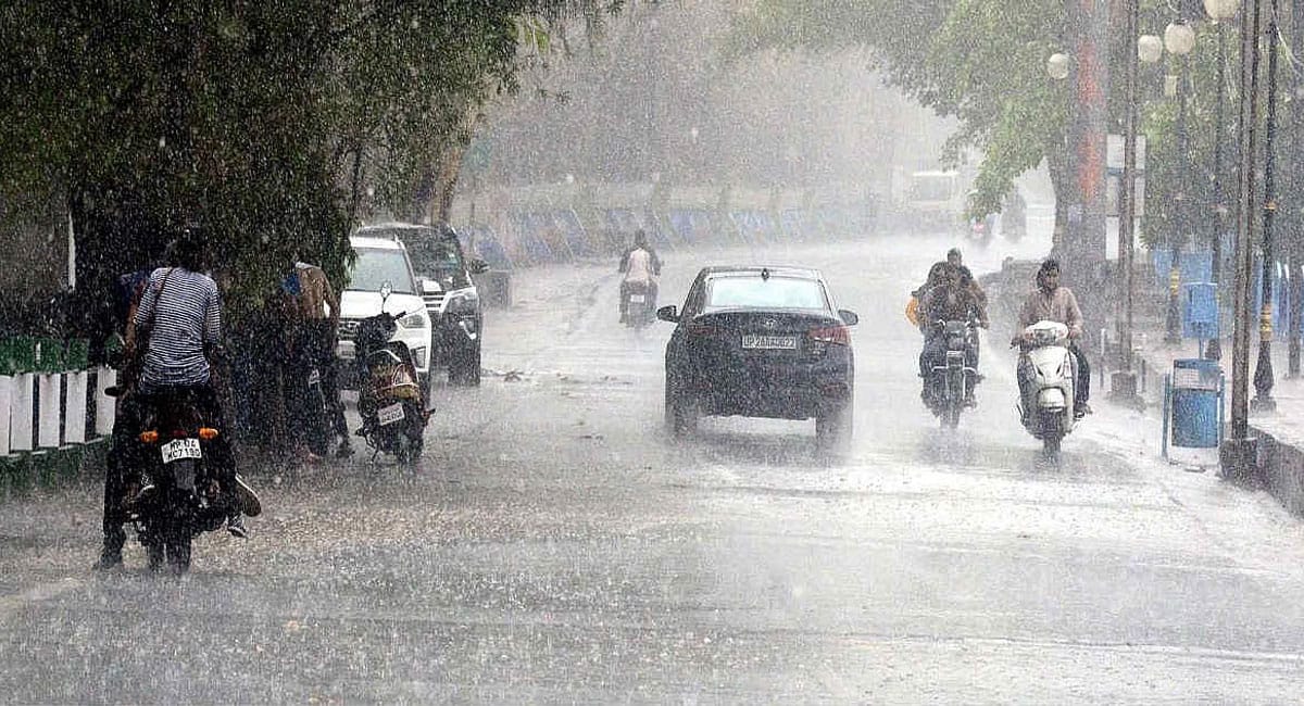 भोपाल समेत प्रदेश के 18 जिलों में भारी बारिश की चेतावनी, अब तक 38 इंच से ज्यादा बरसा पानी