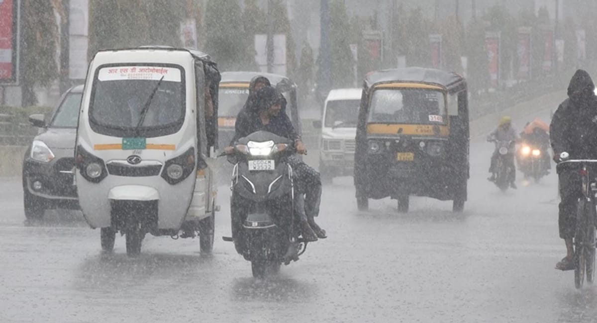 MP Weather Update : प्रदेश में फिर बरसेंगे बादल, 13 अगस्त से एक्टिव होगा नया सिस्टम; कई जिलों में भारी बारिश का अलर्ट