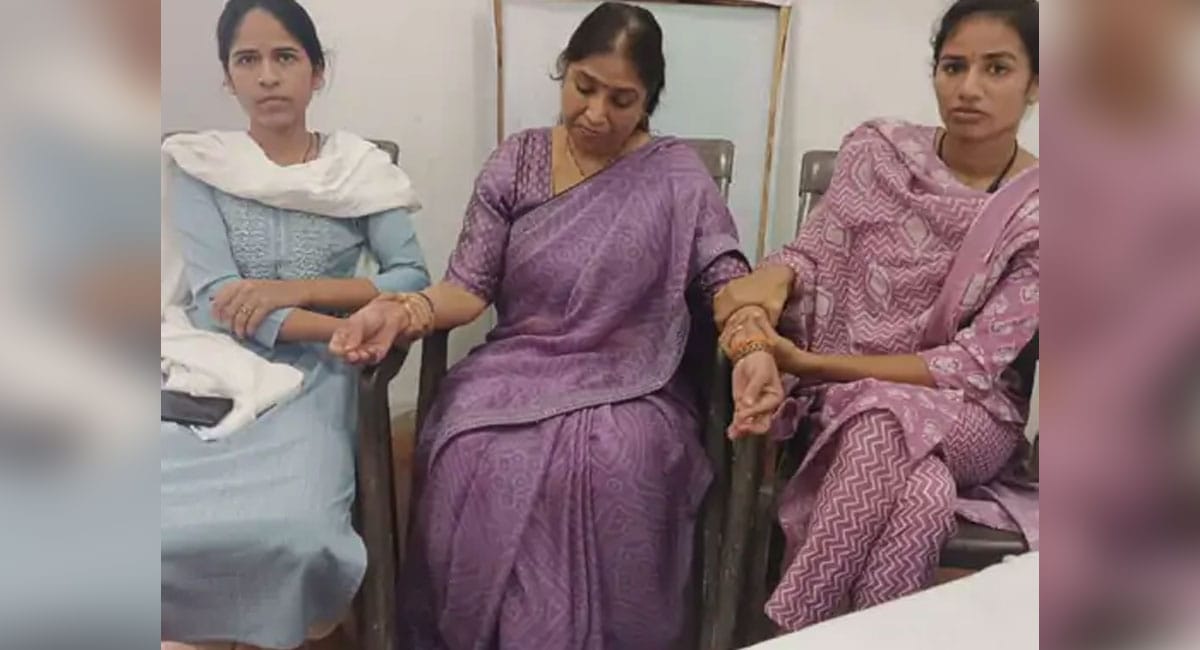 इंदौर : सरकारी स्कूल की प्रिंसिपल रिश्वत लेते रंगे हाथ गिरफ्तार, 2 शिक्षकों से मांगे थे पैसे