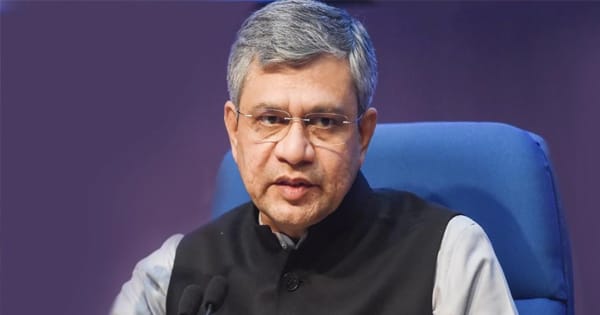 केंद्र सरकार ने 10.90 लाख रेलवे कर्मचारियों को दिया 1,866 करोड़ रुपए का दिवाली बोनस