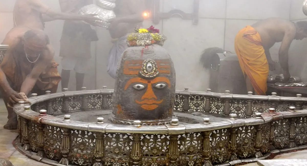 नफरत-अहंकार छोड़ो… बाबा महाकाल की शरण में पहुंचे पूर्व उपराष्ट्रपति जगदीप धनखड़