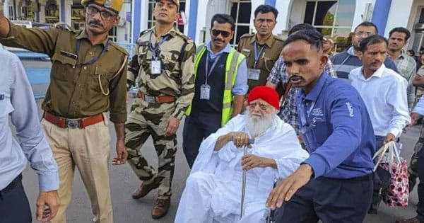 आसाराम को राजस्थान हाईकोर्ट से बड़ा झटका, जमानत अर्जी खारिज, 30 अगस्त तक जेल में सरेंडर का आदेश