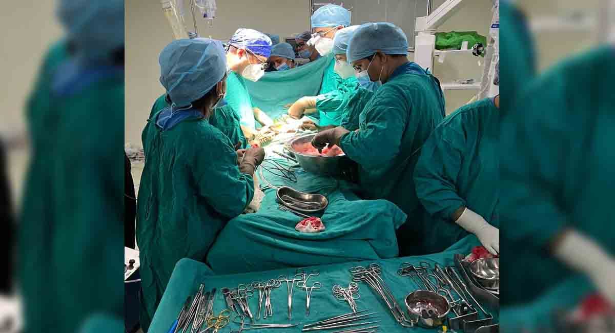 भोपाल के हमीदिया अस्पताल में प्रदेश का पहला ABOi किडनी ट्रांसप्लांट, O ग्रुप के मरीज को B ग्रुप की किडनी लगाई गई